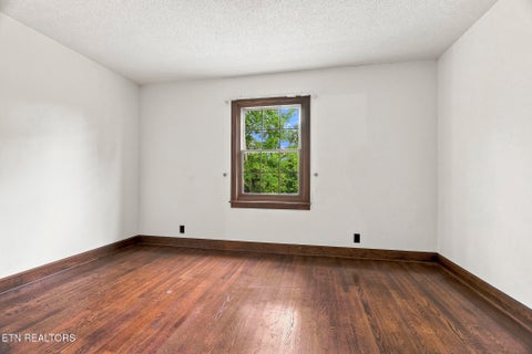 Tiny photo for 174 Irwin Lane, Clinton, TN 37716 (MLS # 1352099)