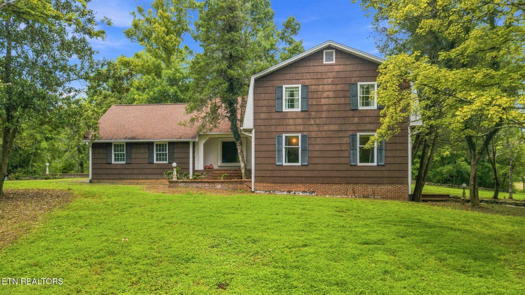 Photo of 174 Irwin Lane, Clinton, TN 37716 (MLS # 1352099)