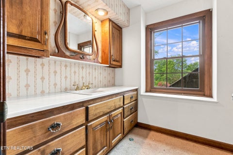 Tiny photo for 174 Irwin Lane, Clinton, TN 37716 (MLS # 1352099)