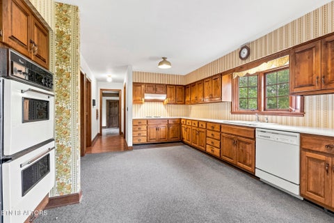 Tiny photo for 174 Irwin Lane, Clinton, TN 37716 (MLS # 1352099)