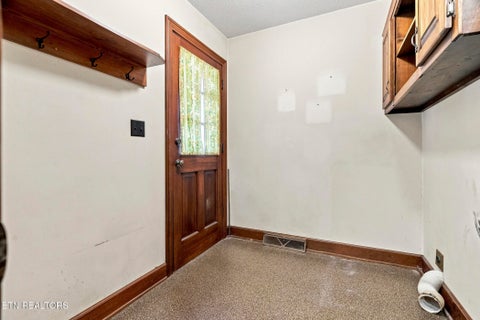 Tiny photo for 174 Irwin Lane, Clinton, TN 37716 (MLS # 1352099)