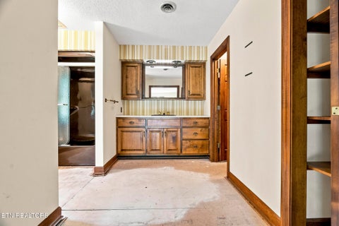 Tiny photo for 174 Irwin Lane, Clinton, TN 37716 (MLS # 1352099)