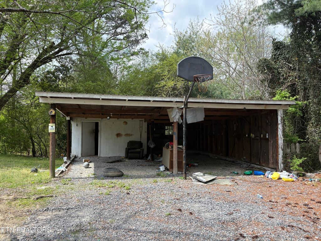 Photo of 1195 NE Hilltop Drive, Cleveland, TN 37312 (MLS # 1335599)