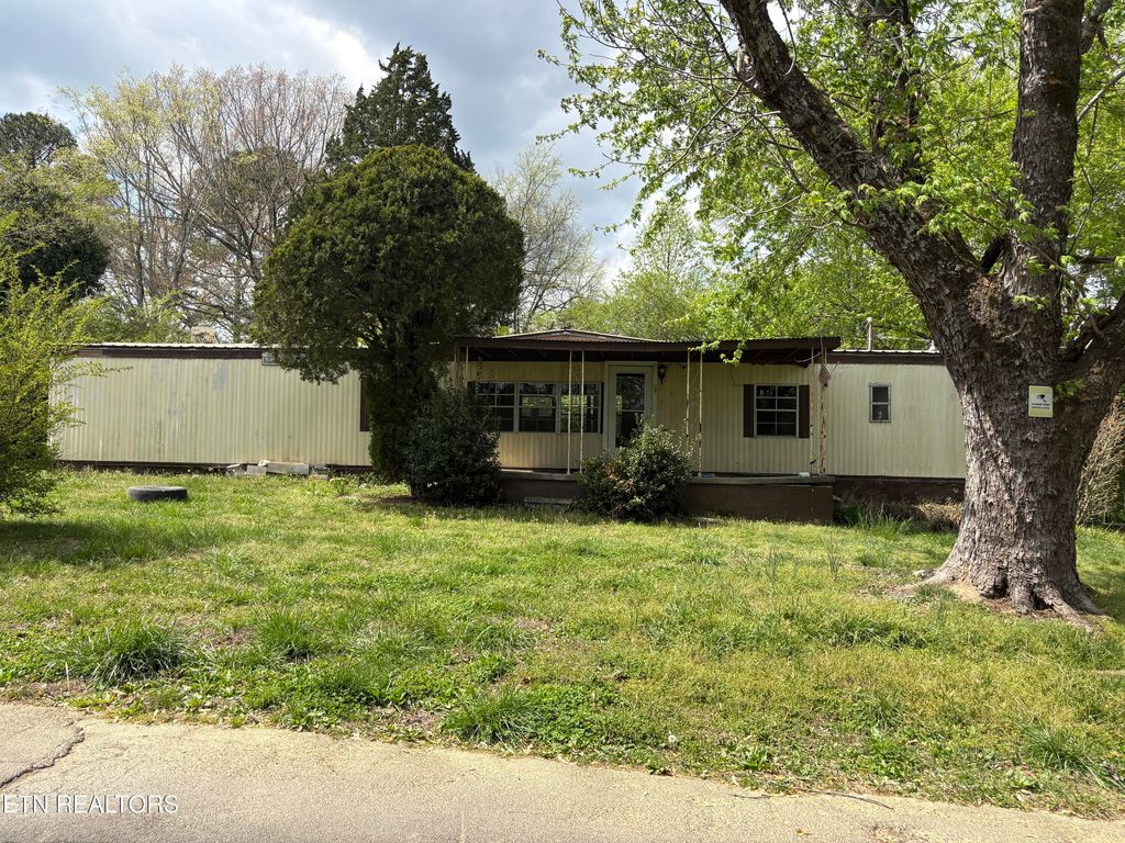 Photo of 1195 NE Hilltop Drive, Cleveland, TN 37312 (MLS # 1335599)