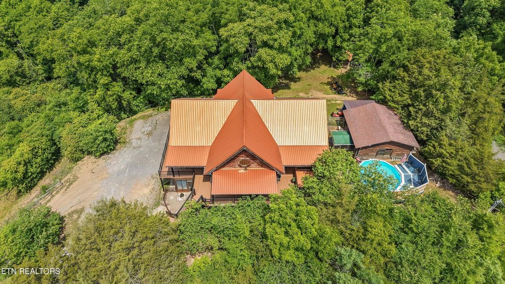 Photo of 320 Cherry Hill Way, Newport, TN 37821 (MLS # 1341458)