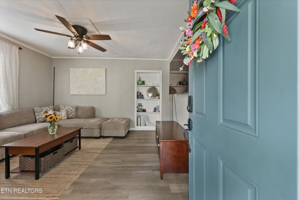 Photo of 160 W Moody Ave, Knoxville, TN 37920 (MLS # 1336770)