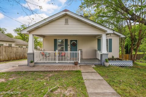 Photo of 160 W Moody Ave, Knoxville, TN 37920 (MLS # 1336770)