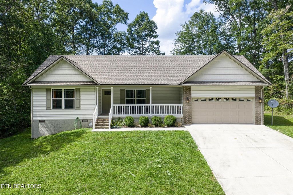 Photo of 719 Taopi Lane, Crossville, TN 38572 (MLS # 1314991)