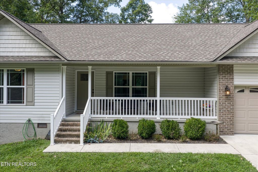 Photo of 719 Taopi Lane, Crossville, TN 38572 (MLS # 1314991)