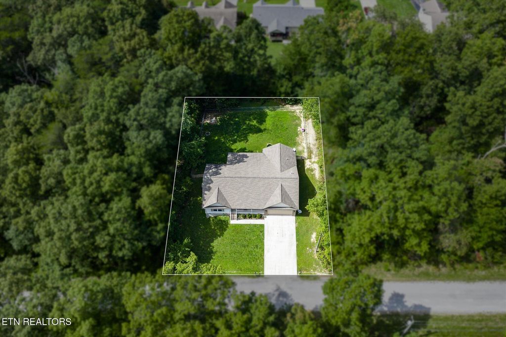 Photo of 719 Taopi Lane, Crossville, TN 38572 (MLS # 1314991)