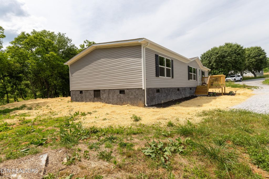 Photo of 2489 Elk Way, Newport, TN 37821 (MLS # 1341480)