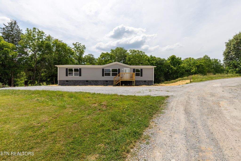 Photo of 2489 Elk Way, Newport, TN 37821 (MLS # 1341480)