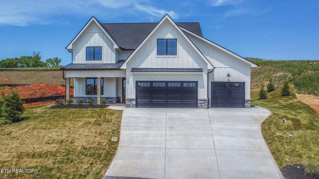 Photo of 178 Purple Iris Place, Loudon, TN 37774 (MLS # 1339613)