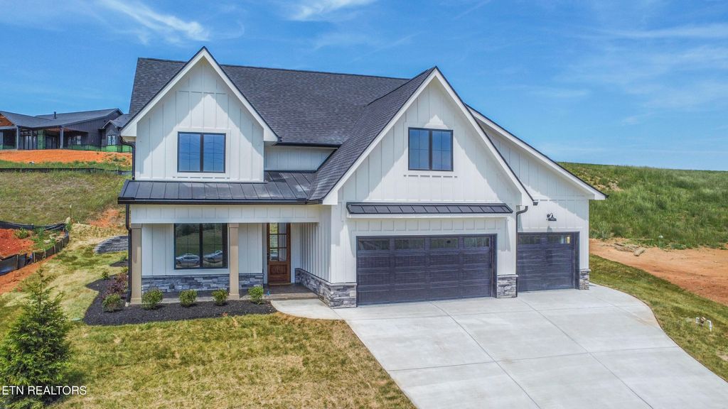 Photo of 178 Purple Iris Place, Loudon, TN 37774 (MLS # 1339613)