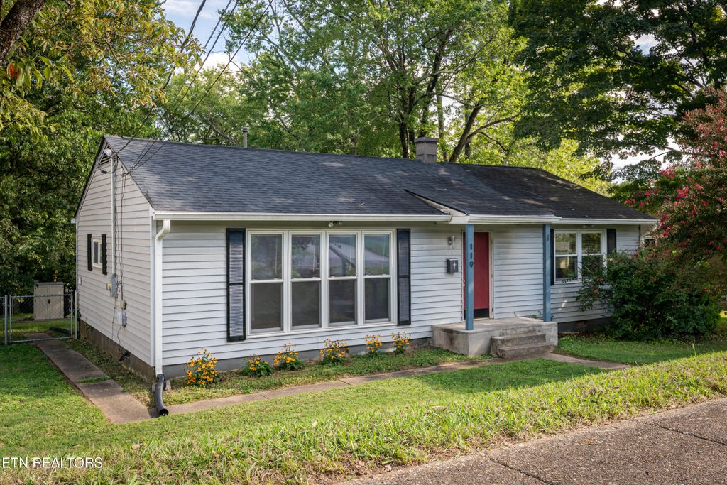 Photo of 119 Aspen Lane, Oak Ridge, TN 37830 (MLS # 1313501)