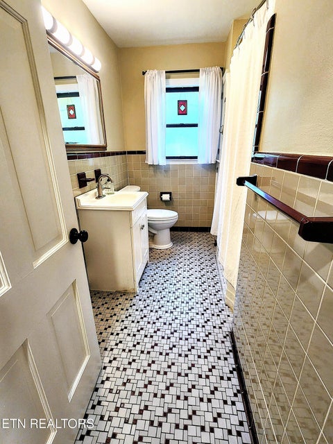 Tiny photo for 1701 Highland Drive, Knoxville, TN 37918 (MLS # 1355964)