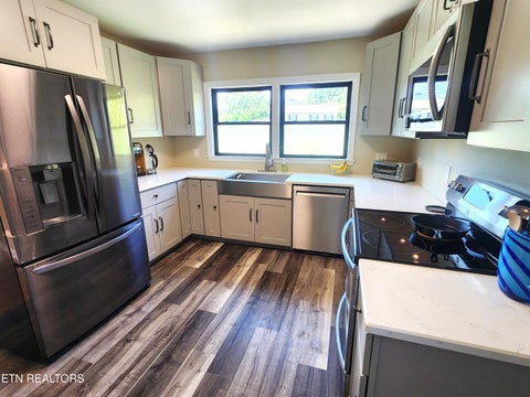 Tiny photo for 1701 Highland Drive, Knoxville, TN 37918 (MLS # 1355964)