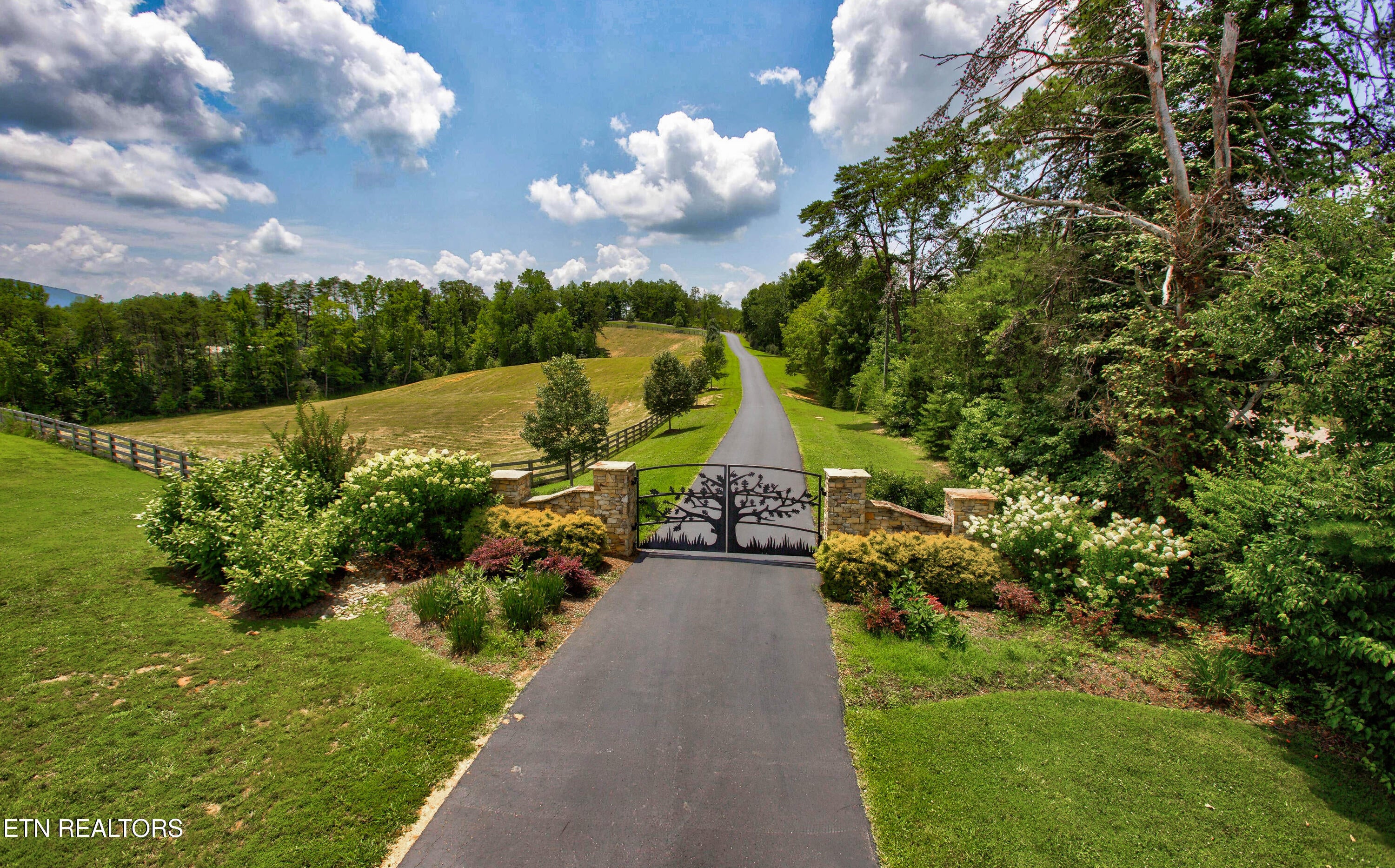 4506 Six Mile Rd