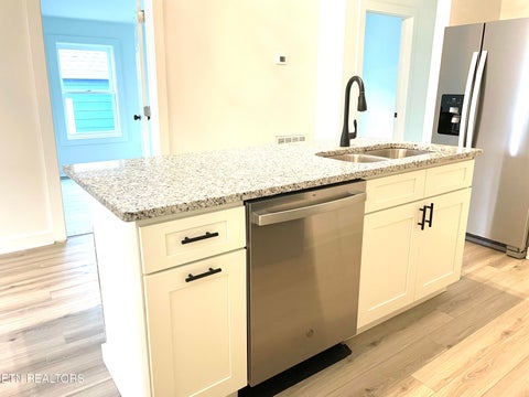 Tiny photo for 224 Leonard Place, Knoxville, TN 37917 (MLS # 1354228)