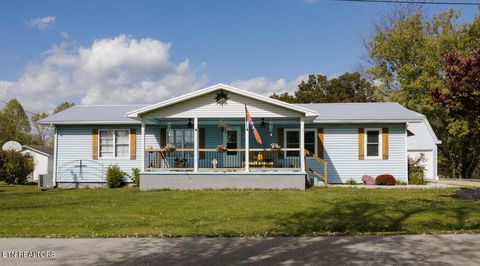 Photo of 435 Patton Heights Circle, Jamestown, TN 38556 (MLS # 1319549)