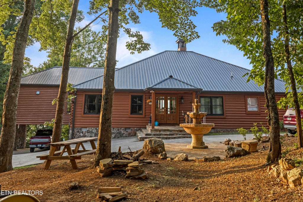 Photo of 260 Lakeside Lodge Lane, Spring City, TN 37381 (MLS # 1353659)