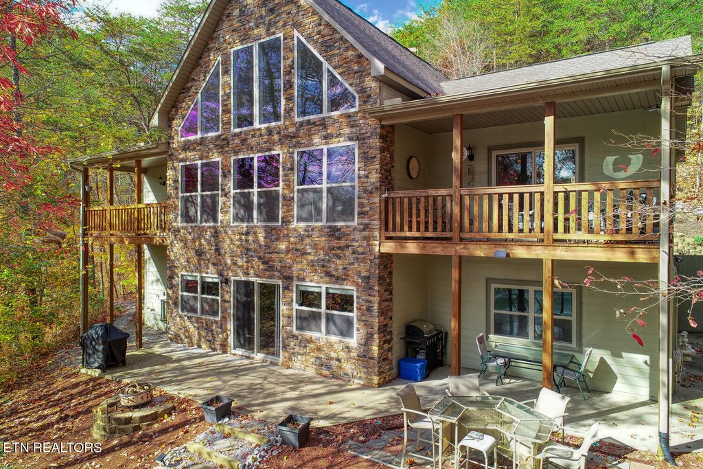 Photo of 216 Morning Glory Rd, New Tazewell, TN 37825 (MLS # 1235220)