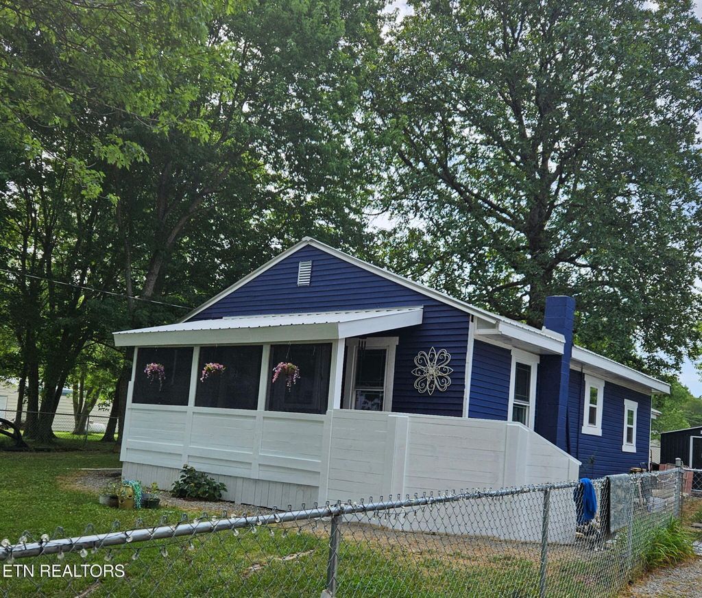 Photo of 1995 Clarkrange-Monterey Hwy, Monterey, TN 38574 (MLS # 1333046)