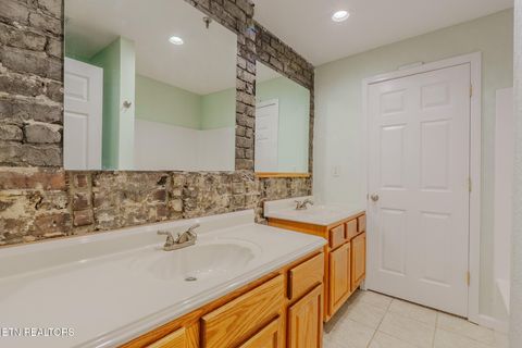 Tiny photo for 105 W Jackson Ave #2, Knoxville, TN 37902 (MLS # 1320543)