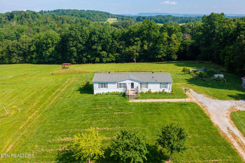 Photo of 5441 Indian Ridge Rd, Rutledge, TN 37861 (MLS # 1303152)