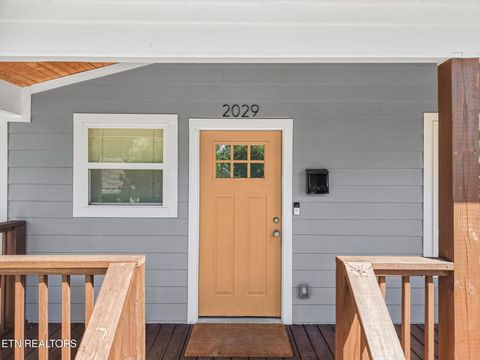 Tiny photo for 2029 E 5Th Ave, Knoxville, TN 37917 (MLS # 1340385)