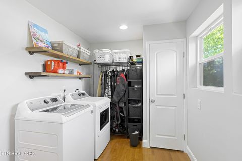 Tiny photo for 2029 E 5Th Ave, Knoxville, TN 37917 (MLS # 1340385)