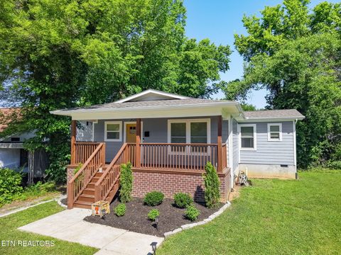 Photo of 2029 E 5Th Ave, Knoxville, TN 37917 (MLS # 1340385)