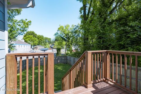 Tiny photo for 2029 E 5Th Ave, Knoxville, TN 37917 (MLS # 1340385)