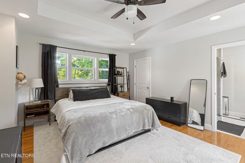 Tiny photo for 2029 E 5Th Ave, Knoxville, TN 37917 (MLS # 1340385)
