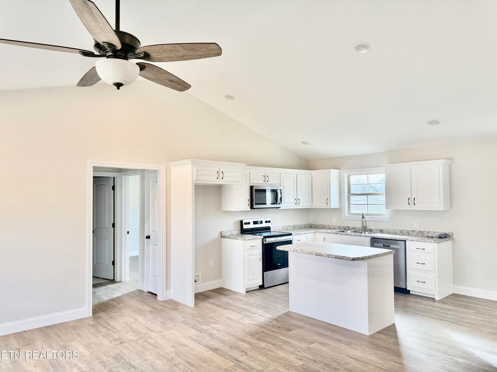 Photo of 210 MILO Circle, Tazewell, TN 37879 (MLS # 1276606)