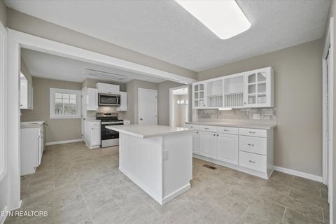 Tiny photo for 2010 Martha Berry Drive, Knoxville, TN 37918 (MLS # 1329128)