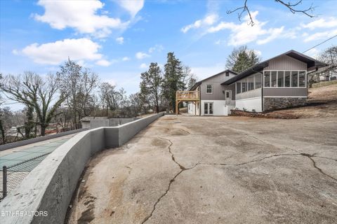 Tiny photo for 2010 Martha Berry Drive, Knoxville, TN 37918 (MLS # 1329128)