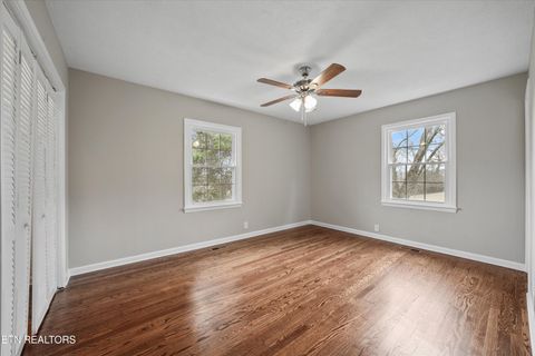 Tiny photo for 2010 Martha Berry Drive, Knoxville, TN 37918 (MLS # 1329128)