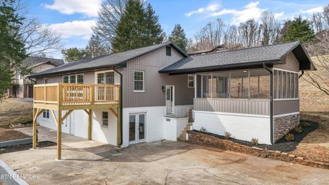 Tiny photo for 2010 Martha Berry Drive, Knoxville, TN 37918 (MLS # 1329128)