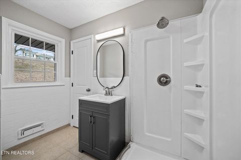 Tiny photo for 2010 Martha Berry Drive, Knoxville, TN 37918 (MLS # 1329128)