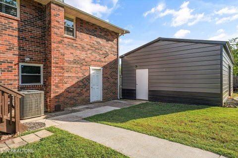 Tiny photo for 670 Grandview Drive, Lenoir City, TN 37772 (MLS # 1355630)
