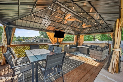 Tiny photo for 670 Grandview Drive, Lenoir City, TN 37772 (MLS # 1355630)
