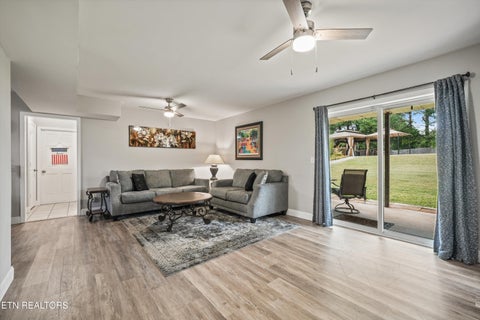Tiny photo for 670 Grandview Drive, Lenoir City, TN 37772 (MLS # 1355630)