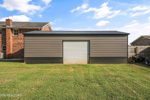 Tiny photo for 670 Grandview Drive, Lenoir City, TN 37772 (MLS # 1355630)
