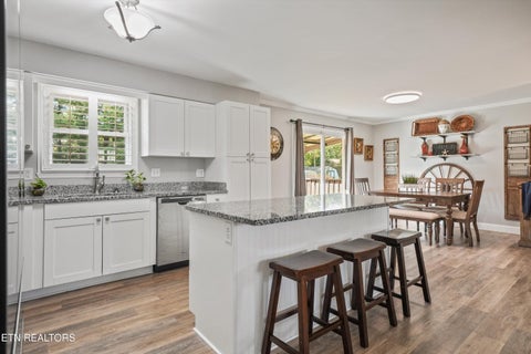 Tiny photo for 670 Grandview Drive, Lenoir City, TN 37772 (MLS # 1355630)