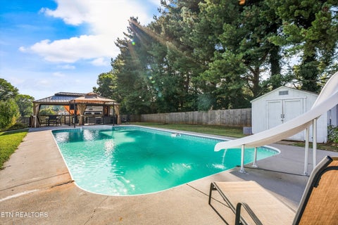 Tiny photo for 670 Grandview Drive, Lenoir City, TN 37772 (MLS # 1355630)