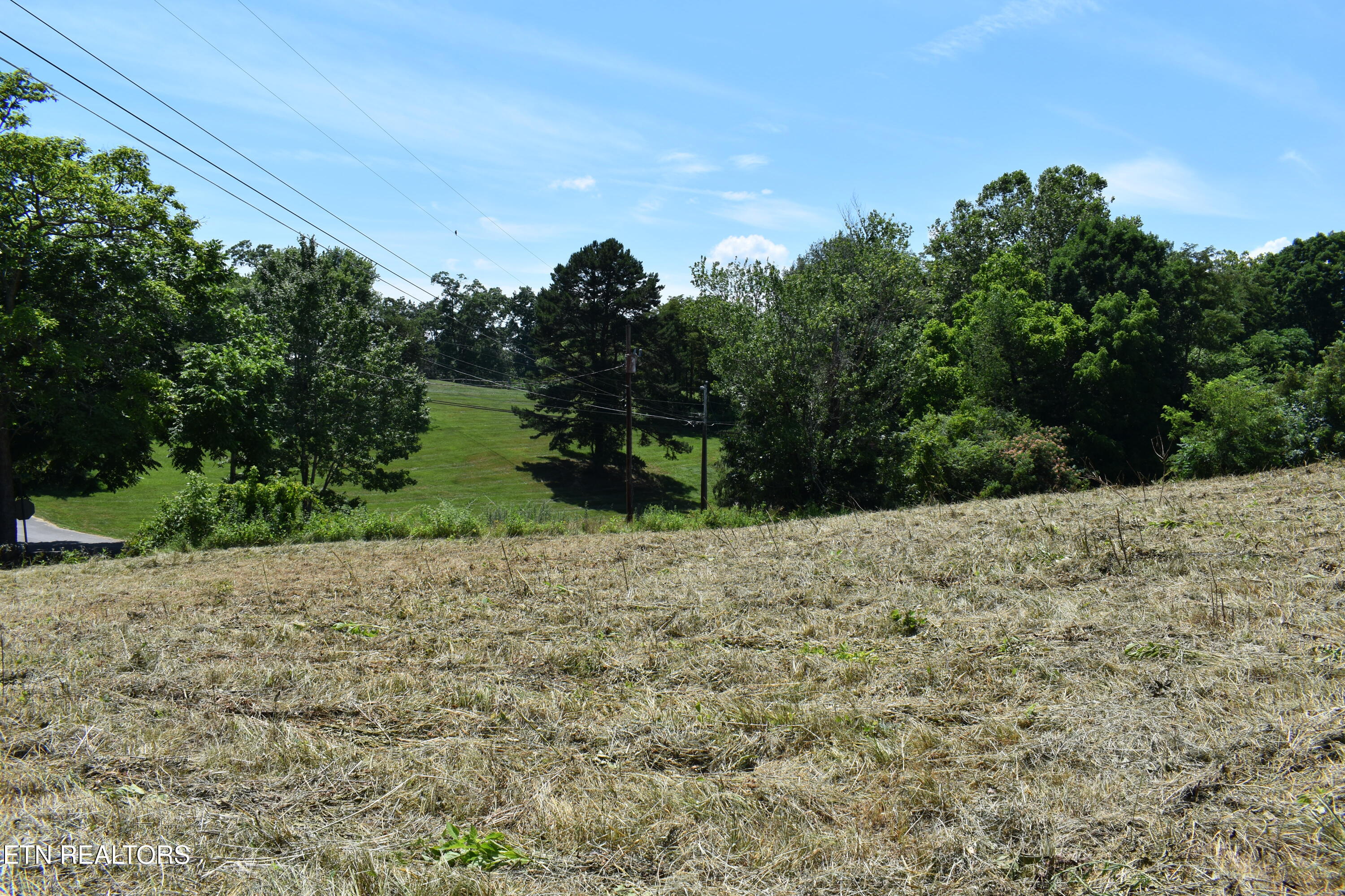 417 River Rd
