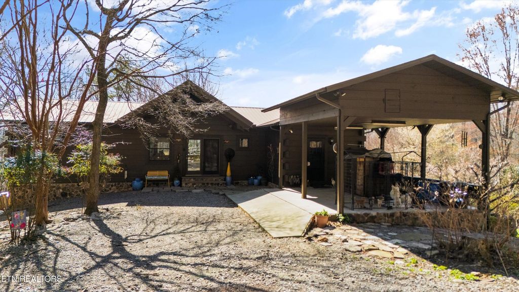 Photo of 575 Ironsburg Rd, Tellico Plains, TN 37385 (MLS # 1334671)