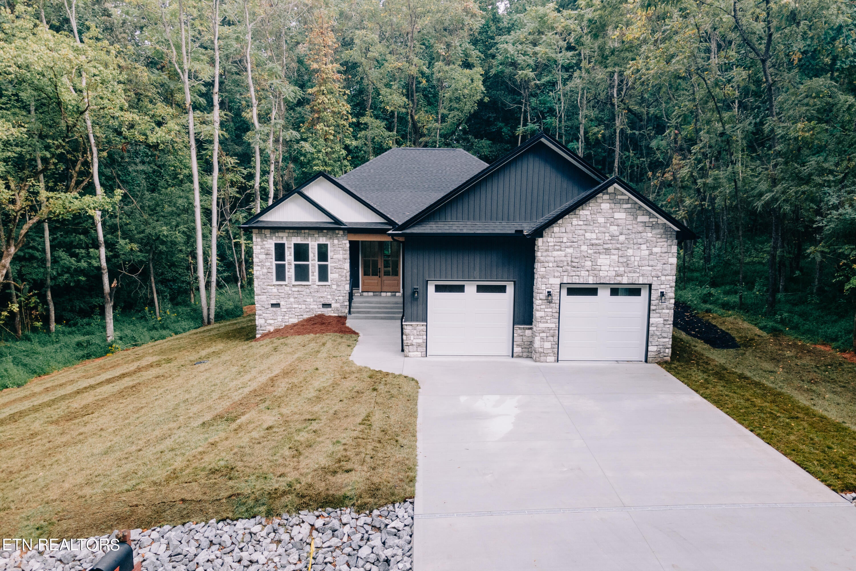 Photo 1 of 38 — 225 Oostanali Way, Loudon, TN 37774