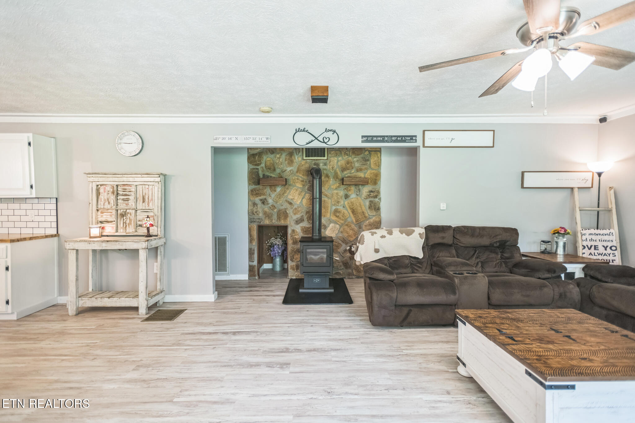 1820 Locust Grove Rd